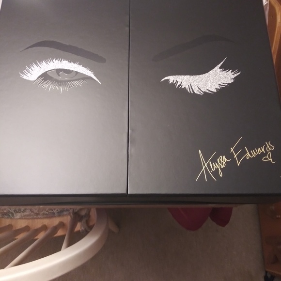 ALYSSA EDWARDS PR BOX - Picture 1 of 2